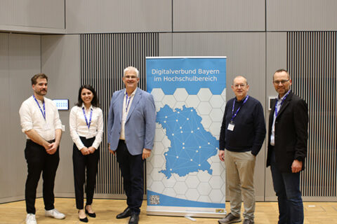 Symbolbild zum Artikel. Der Link öffnet das Bild in einer großen Anzeige.